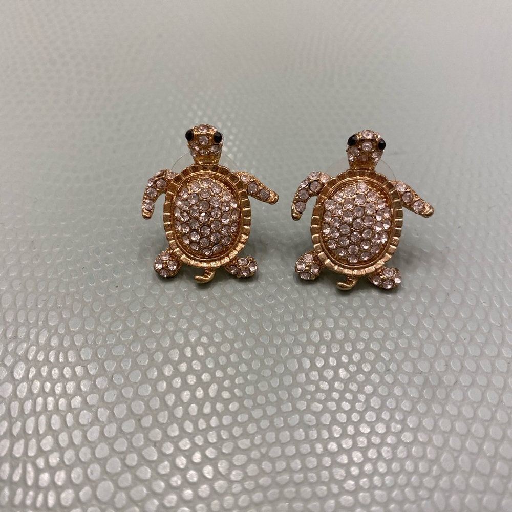Turtle earrings